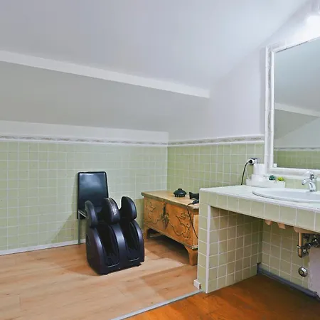 Avanguardia Art Club Kwatera prywatna *