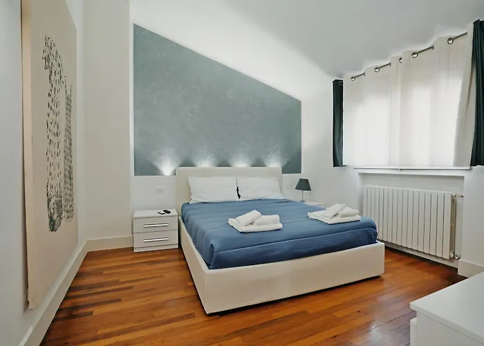 Avanguardia Art Club Kwatera prywatna *