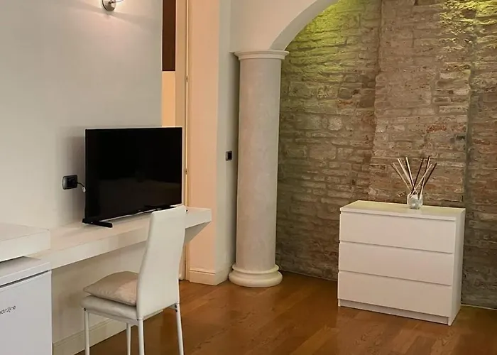 Avanguardia Art Club Kwatera prywatna