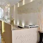Avanguardia Art Club Homestay
