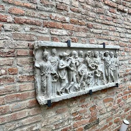 Alloggio in famiglia Avanguardia Art Club Ferrara