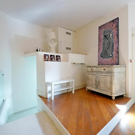 Pansiyon Avanguardia Art Club *