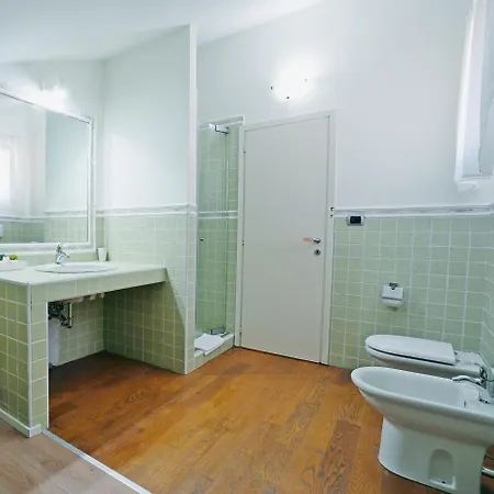 Avanguardia Art Club 民宿 费拉拉