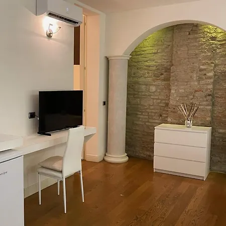 Avanguardia Art Club Homestay