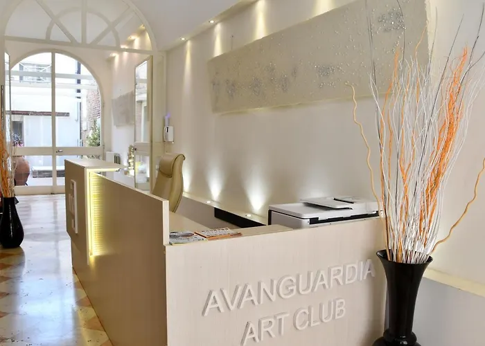Avanguardia Art Club Homestay