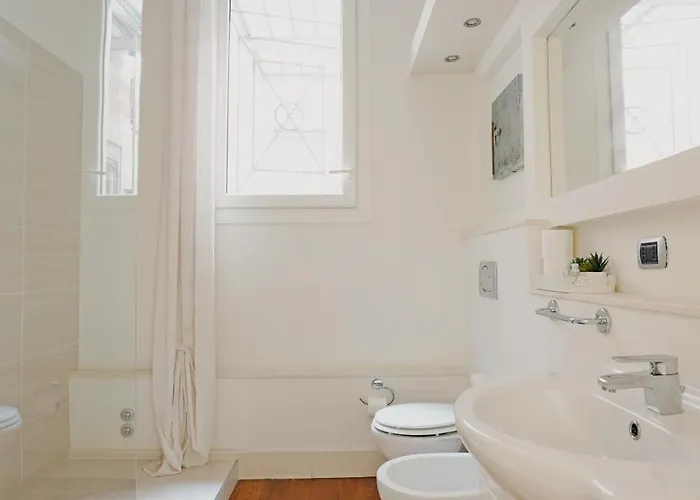 Homestay Avanguardia Art Club