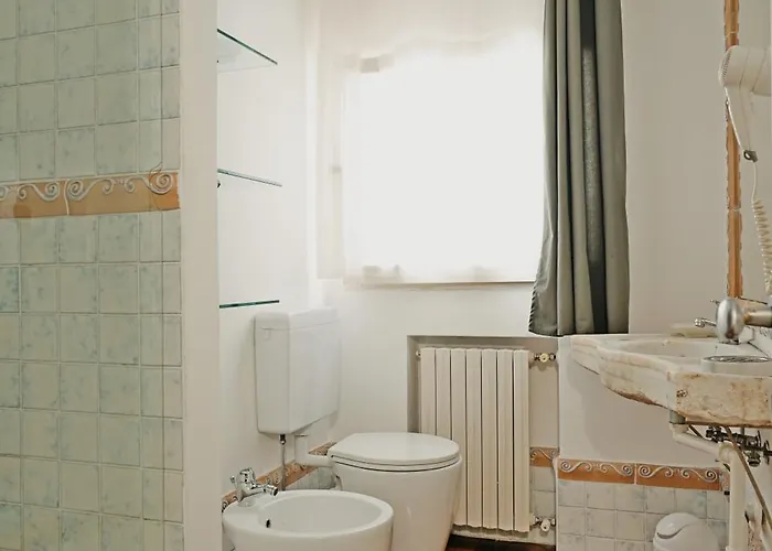 Avanguardia Art Club Homestay