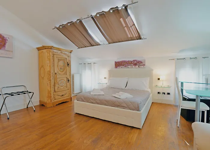 Homestay Avanguardia Art Club Ferrara